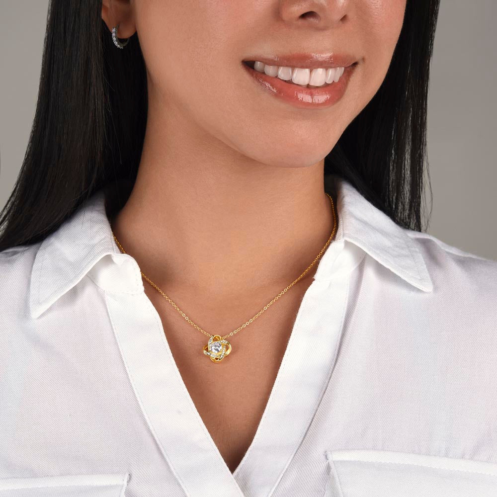 Felicidades Mi Querida Suegra - Le Deseo Paz, Amor Y Salud Siempre (Collar)